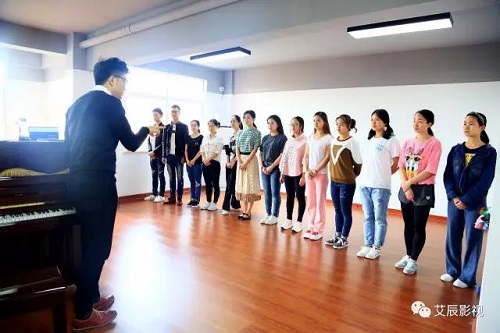 艾辰影视——良好的发声是一个好演员的标志